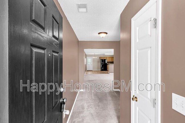 Building Photo - 135 Thistle Rd