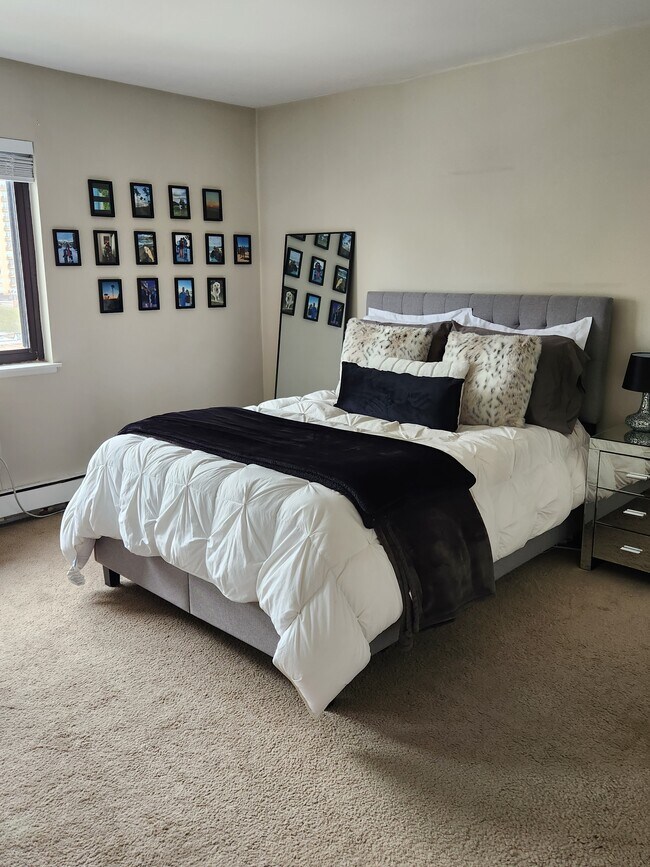 Foto del edificio - 607 W Wrightwood Ave