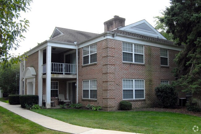 Building Photo - 202 - 206 N President Ave