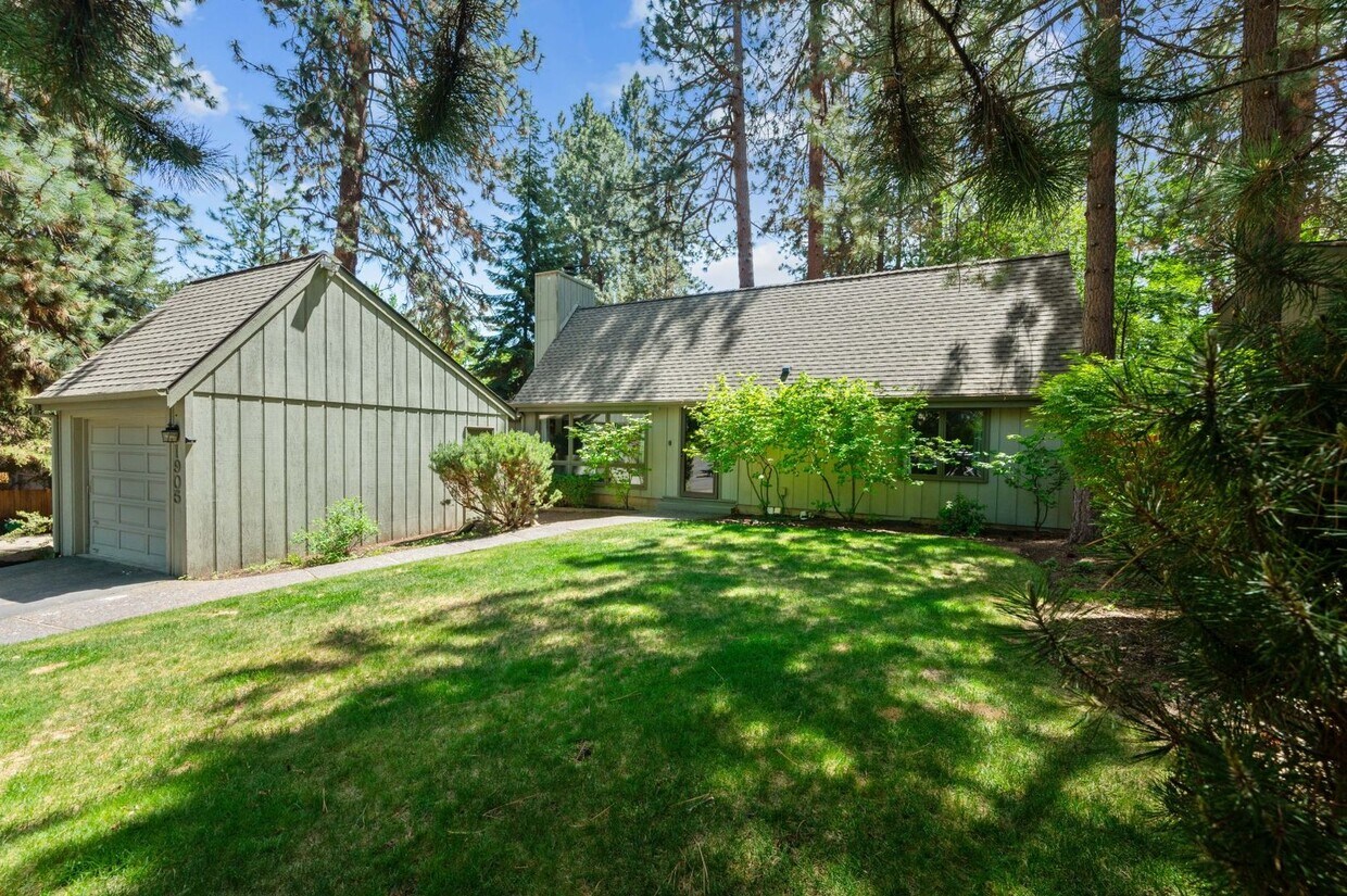 1905 SW Knoll Ave, Bend, OR 97702 House Rental in Bend, OR