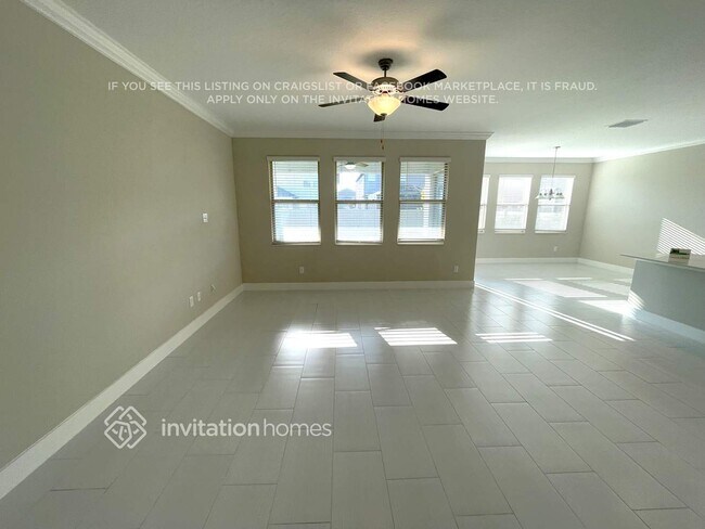 Building Photo - 9808 Little Bluestem Dr