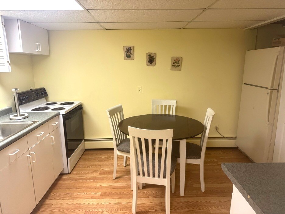 Foto principal - 102 Hillside Rd