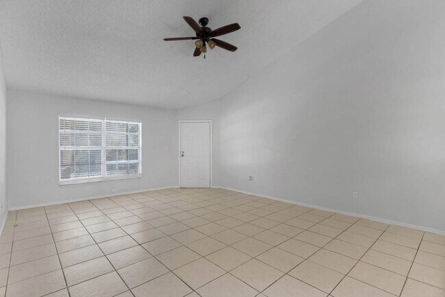Foto del edificio - Spacious 2/2 Condo In Lancelot at Winter Park
