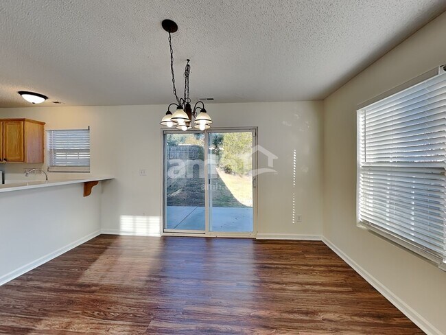 Foto del edificio - 5850 Mahogany Pl SW