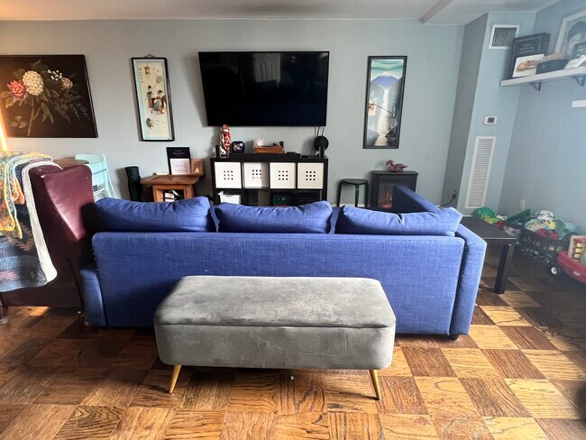 Foto del edificio - 501 Slaters Ln