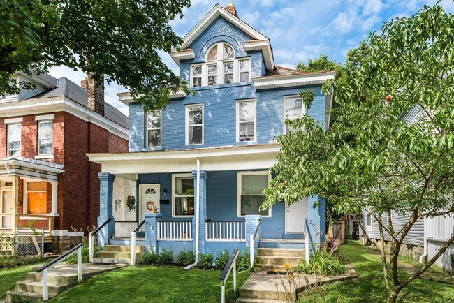 Building Photo - 397 Stoddart Ave