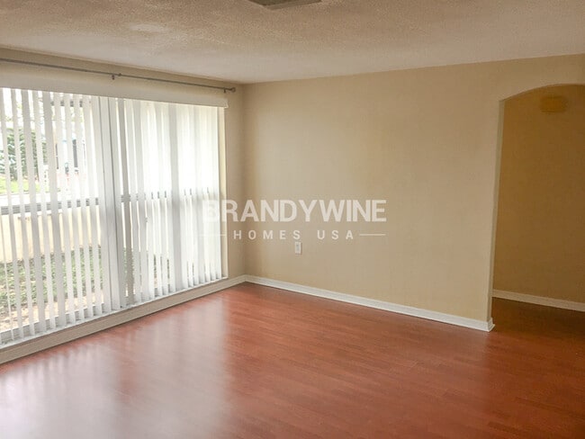 Building Photo - NEW Lower Rental Rate Leasing Special: Mar...