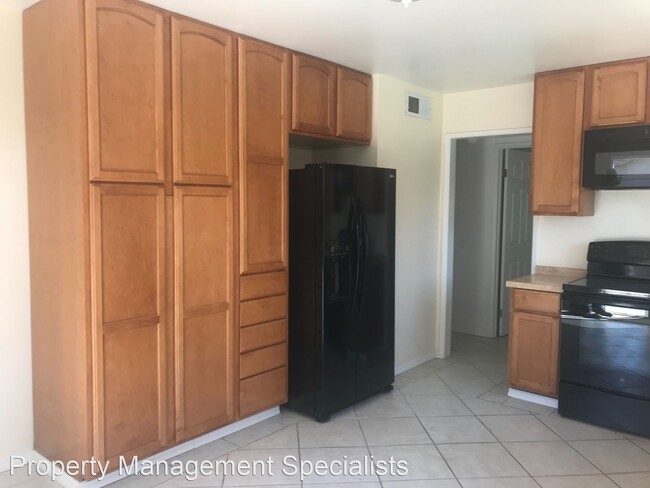 Foto del edificio - 4 br, 2 bath House - 906 Oakmound Ave