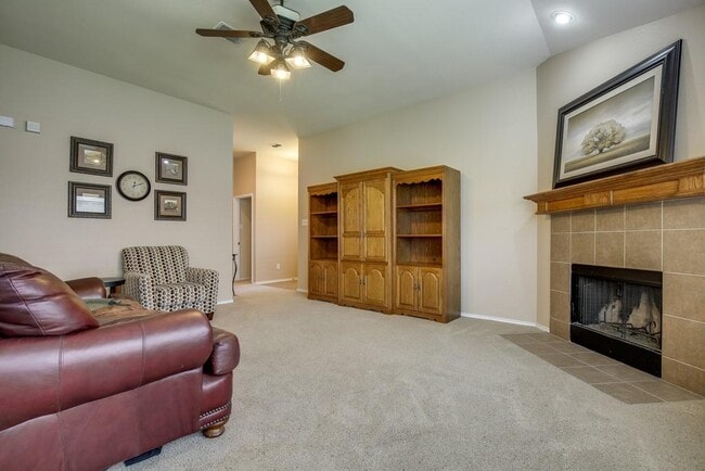 Building Photo - 1112 Mule Deer Rd
