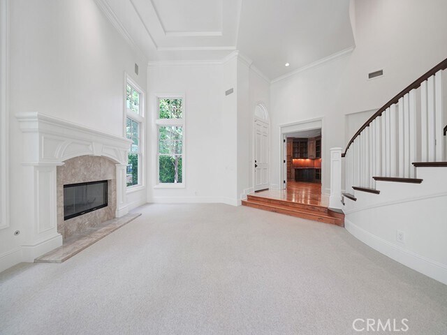 Building Photo - 11 Colonial Dr