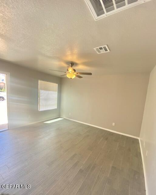Building Photo - 8570 Comet St