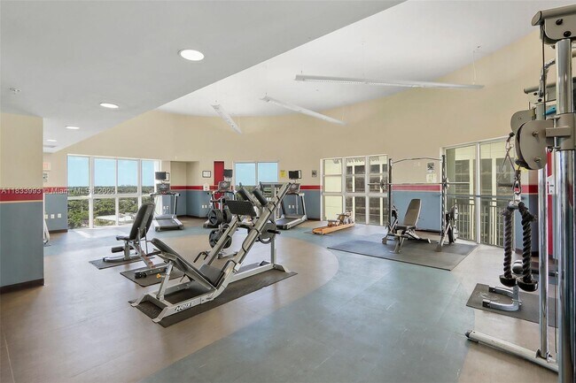 Foto del edificio - 7290 SW 90th St