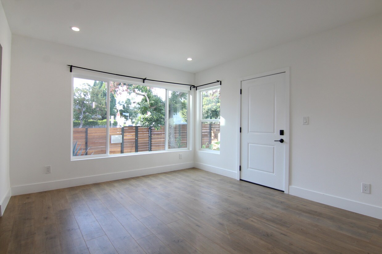 Foto principal - 1260 N Citrus Ave