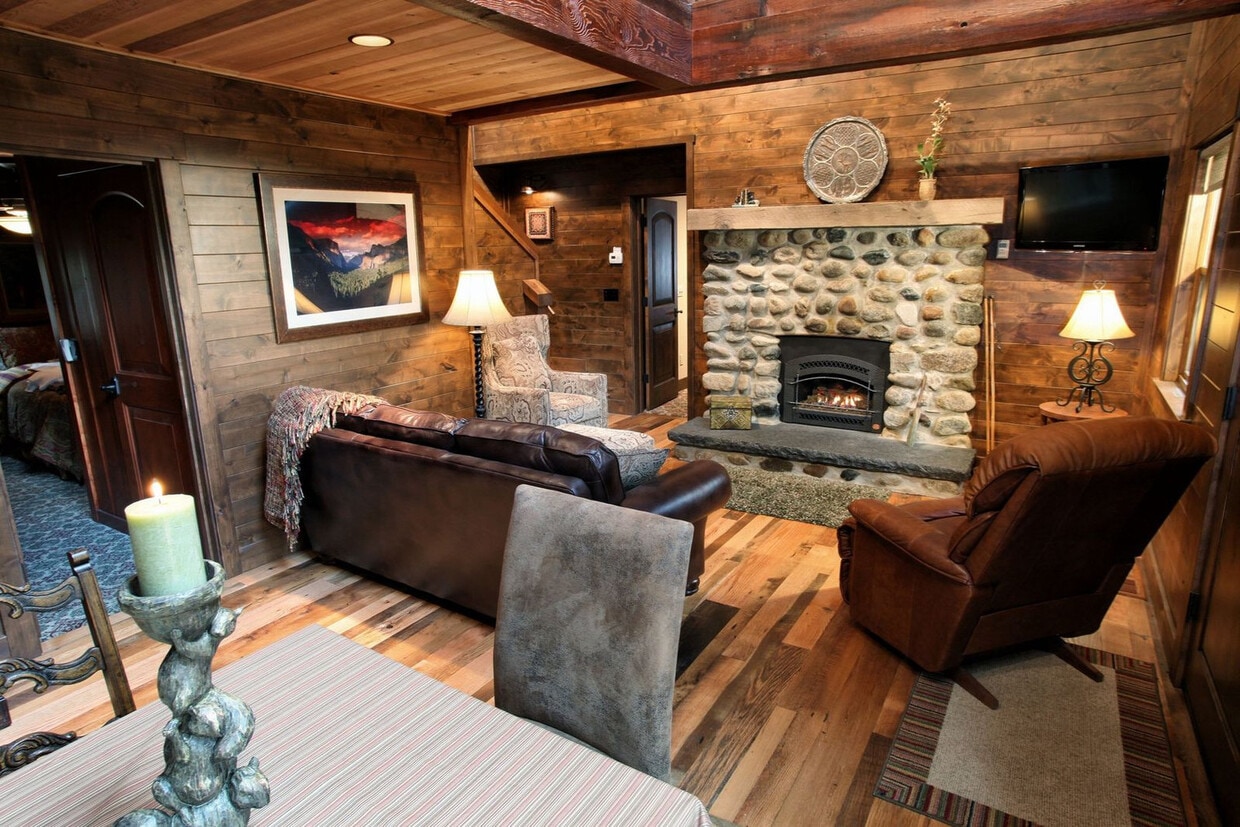 Foto principal - 8033 Woodpecker Way