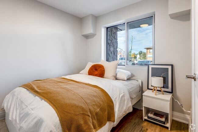 1 chambre, 1 salle de bain - 472 pi² - Chambre - 38 King Street W