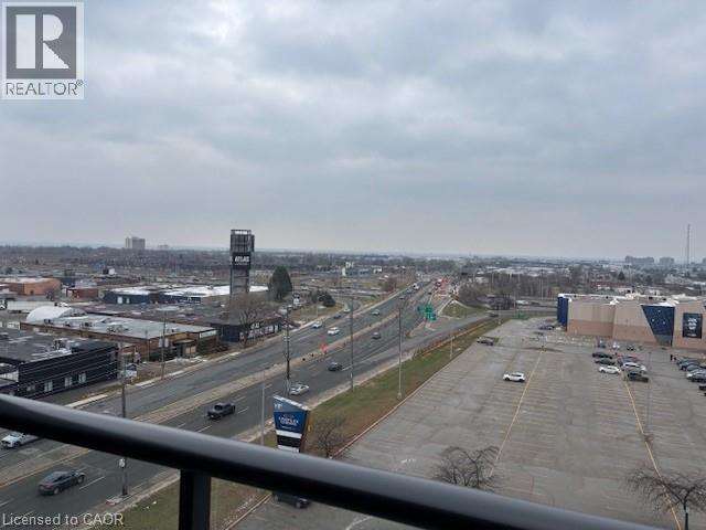 Photo du bâtiment - 1007 The Queensway