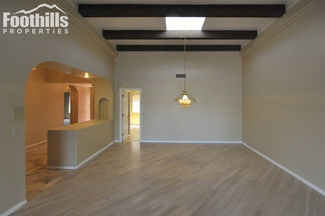 Building Photo - 6563 N Calle Sin Nombre