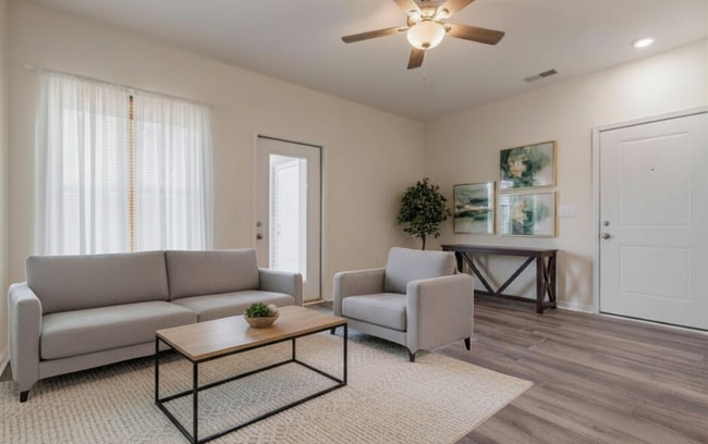 Interior Photo - East Meadows Apartment Homes