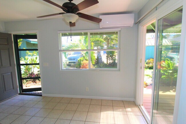 Foto del edificio - Charming Furnished 2-Bedroom Cottage in Peaceful Kihei Neighborhood