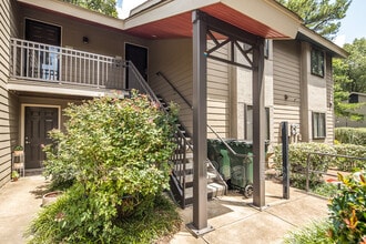 Building Photo - 1843 Fernspring Cove