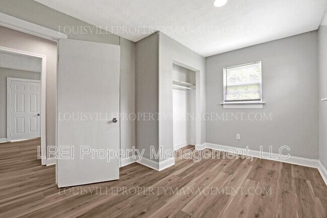 Building Photo - 12124 E Orell Rd