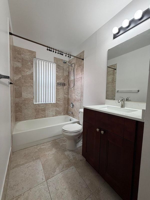 Building Photo - 3386 Treasure Ln