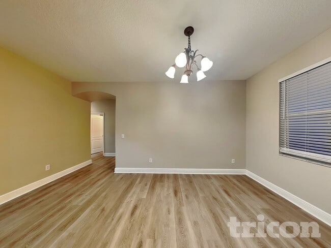 Foto del edificio - 8505 Pinetop Ridge Ln