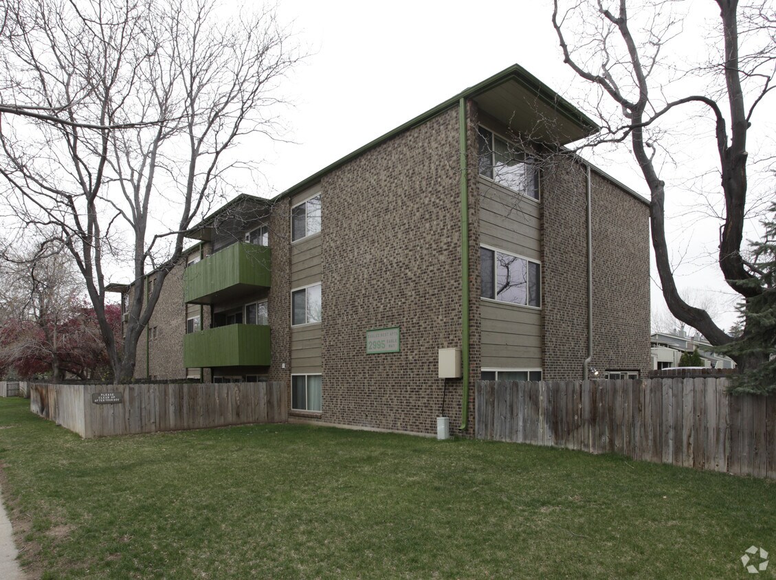 Building Photo - The Nest on 30th