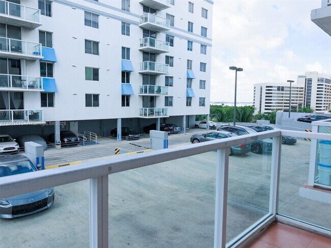 Foto del edificio - 5091 NW 7th St