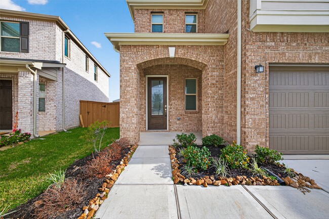 Foto del edificio - 8110 Shelter Bay Ln