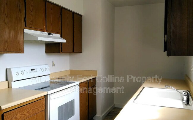 Foto del edificio - 1200 Sugarpine St