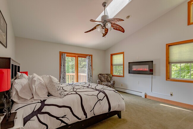 Foto del edificio - 386 Leroux Rd