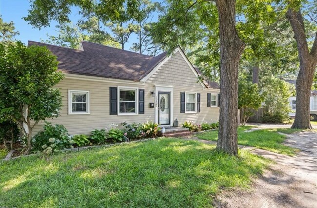 Building Photo - 3343 Clark Cir