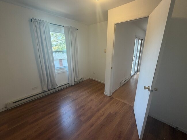 Building Photo - 1362 Cunat Ct