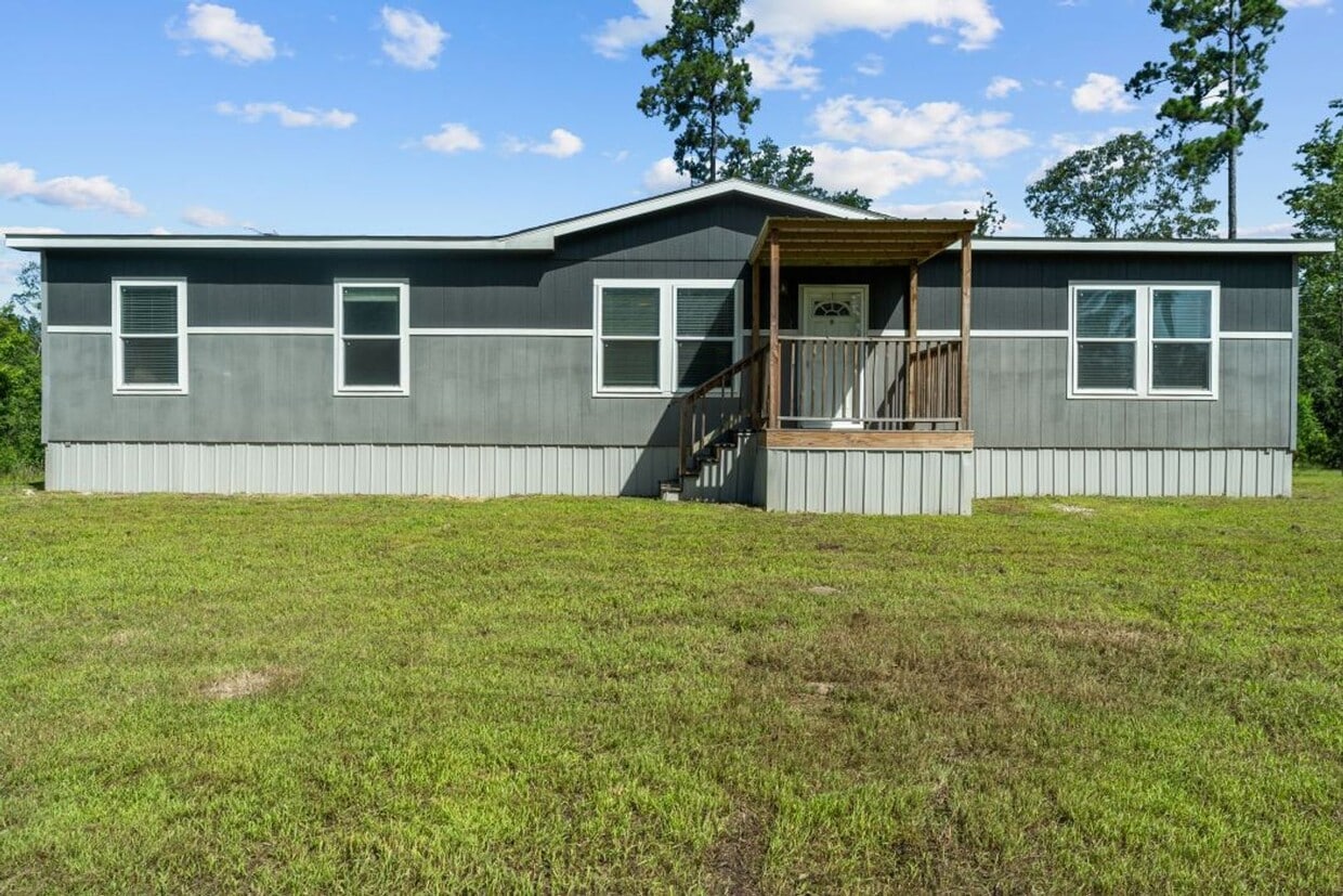 Primary Photo - New Double-Wide Home on 2.01 Acres (Lufkin...
