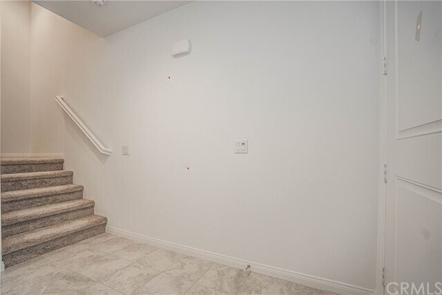 Building Photo - 8930 Jasmin Dr