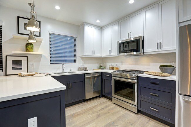 Foto del edificio - 116 Thornton Ave