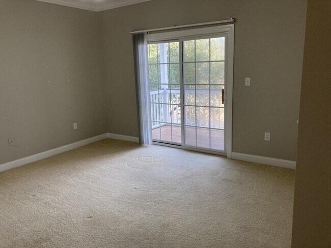 Foto del edificio - 3203 Middlecoff Ln