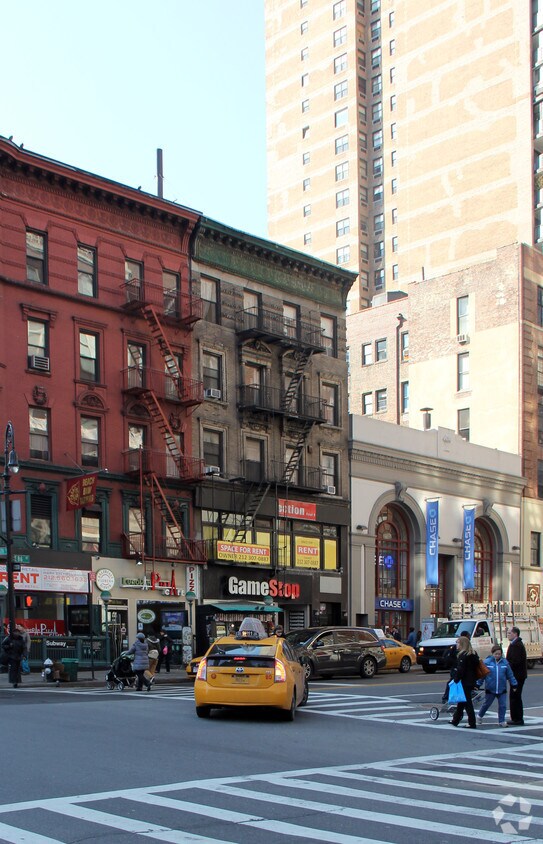 Foto del edificio - 128 E 86th St