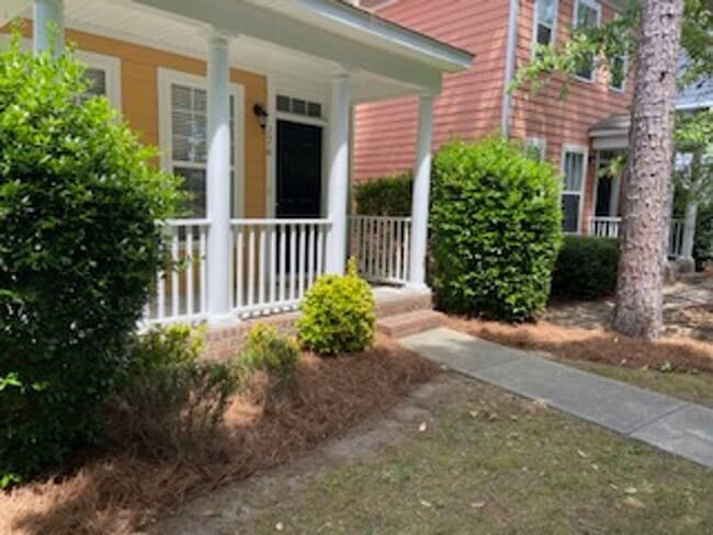 Building Photo - 3 Bedroom 2.5 Home in NE Columbia MOVE IN BY 1/31/26 RECEIVE $300 OFF FIRST MONTH'S RENT!!!!!!