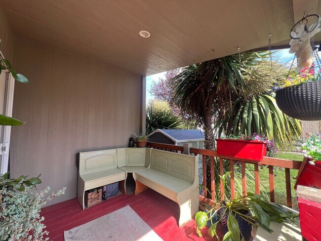 Foto del edificio - 2294 Marion Ave