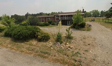 Building Photo - 237 Hoss Dr