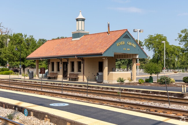 Getting from River Grove to downtown Chicago is a breeze with the Metra line.