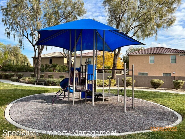 Foto del edificio - 3 br, 2 bath House - 2828 King Michael Avenue
