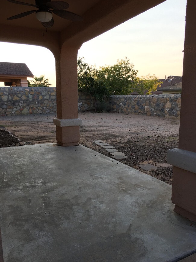 Foto del edificio - 14345 Apache Point Dr