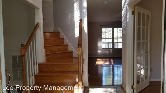 Building Photo - 4 br, 2.5 bath House - 16 Evans Grove Drive