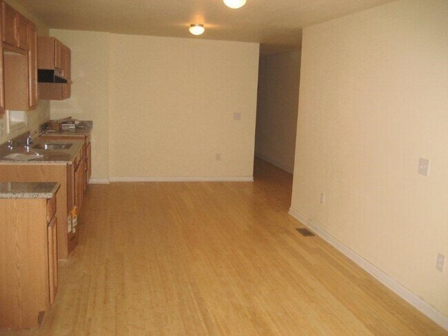 Foto del edificio - 1523 N 17th St