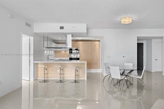 Building Photo - 17301 Biscayne Blvd