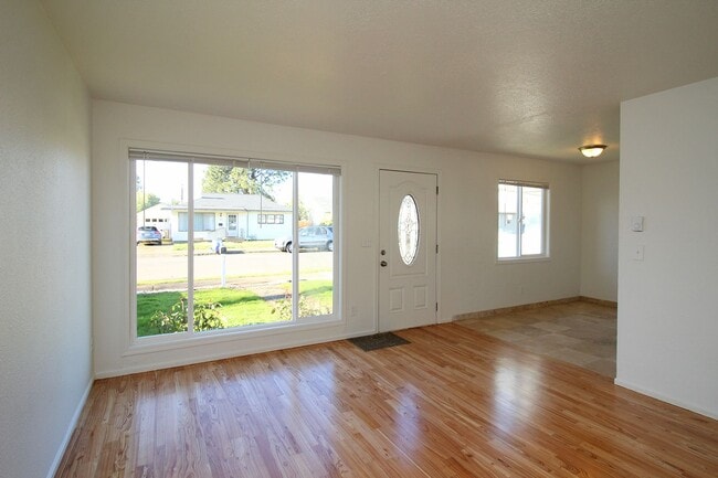 Foto del edificio - 4736 SE 99th Ave