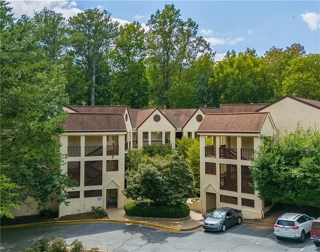 Building Photo - 497 Sherman Way